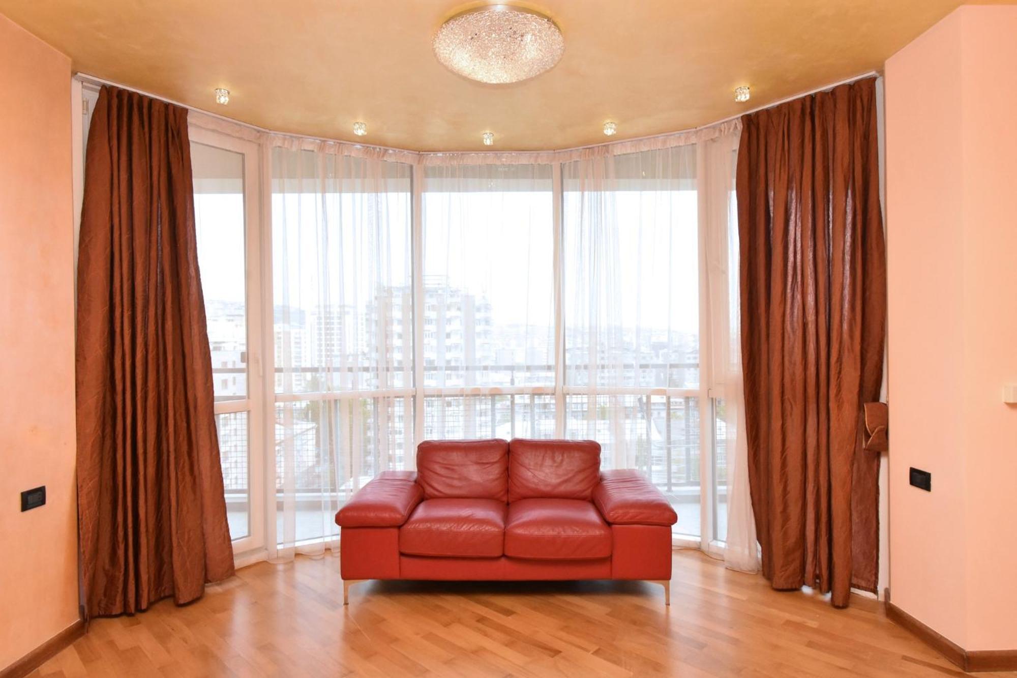 Amiryan Street, 3 Bedrooms Grand And Sunny Apartmet Am2711 Ереван Екстериор снимка